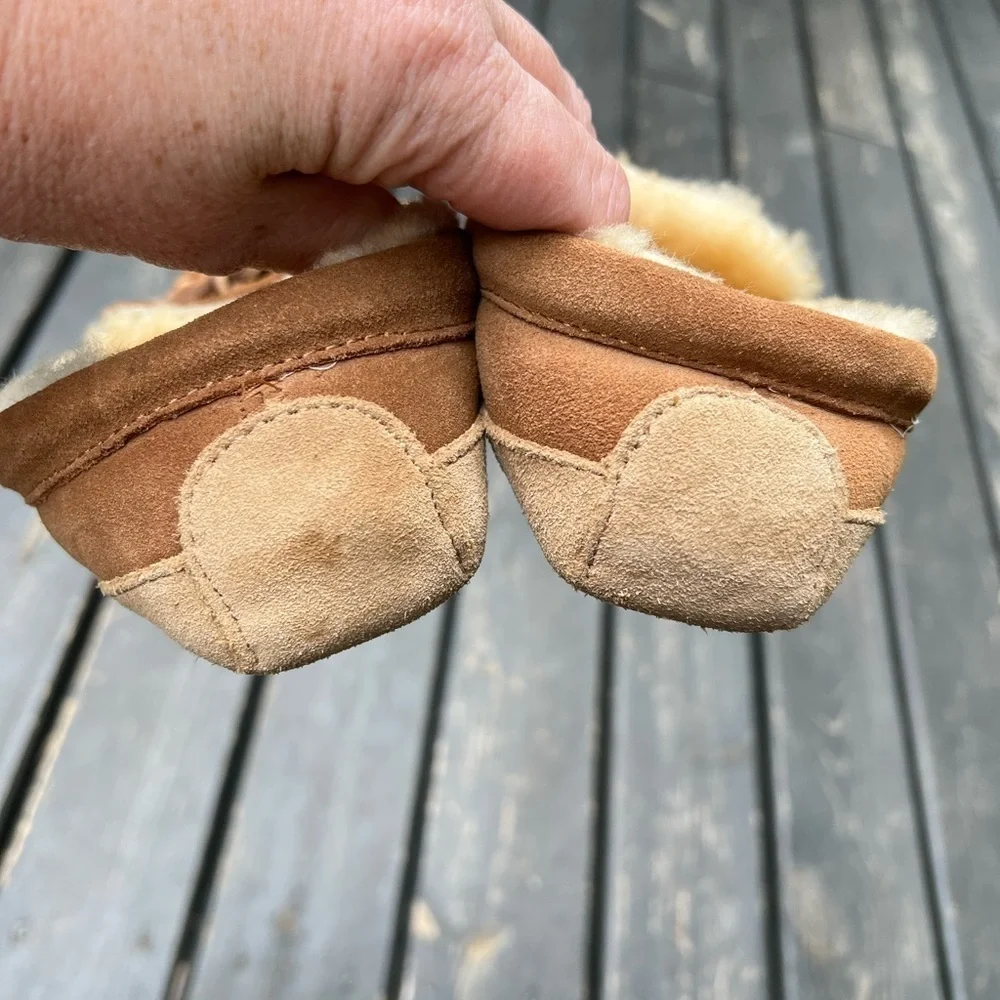 L.L. Bean NWOT kids Sherpa‎ lined leather slippers 4